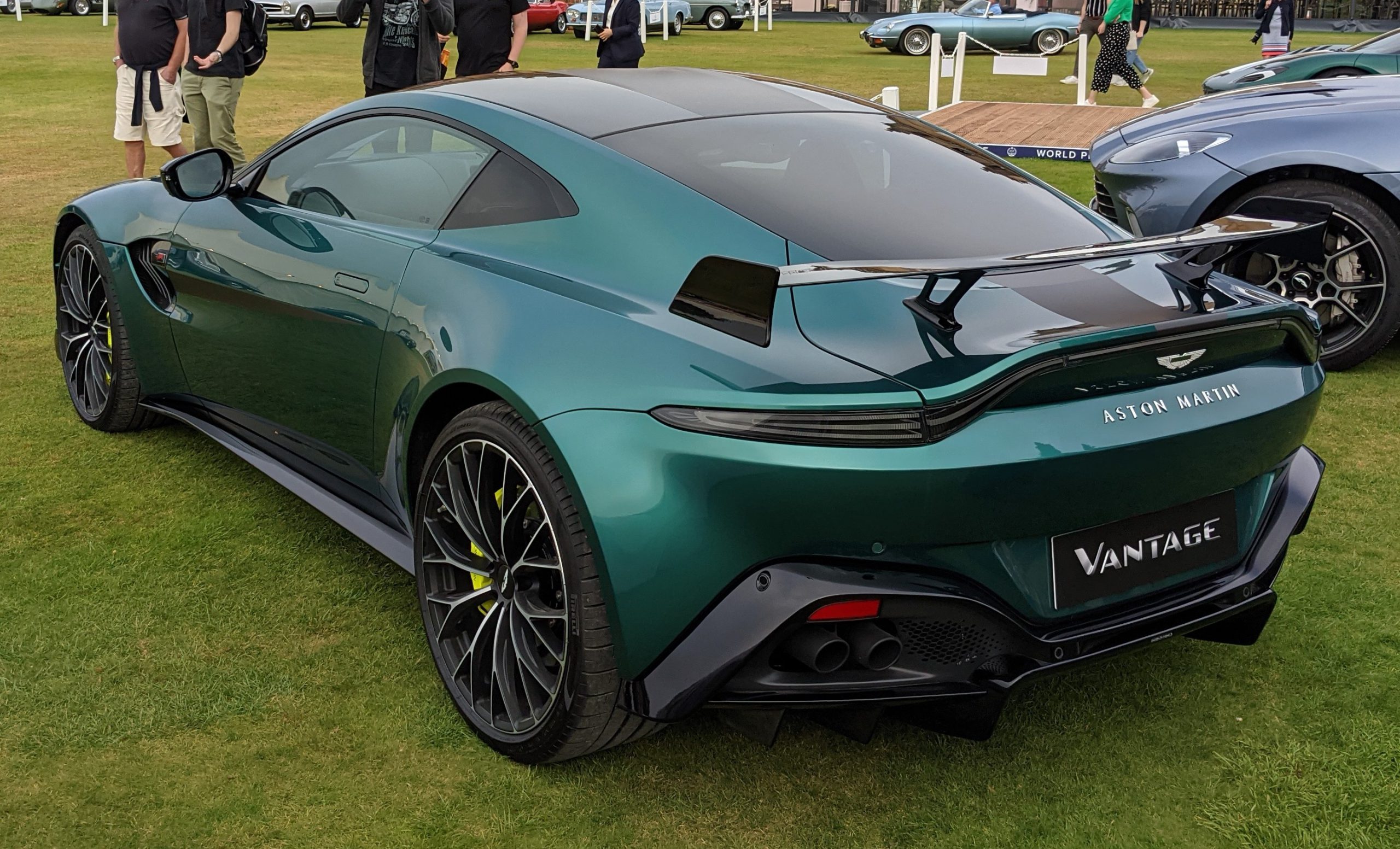 2021_Aston_Martin_Vantage_V8_F1_Edition