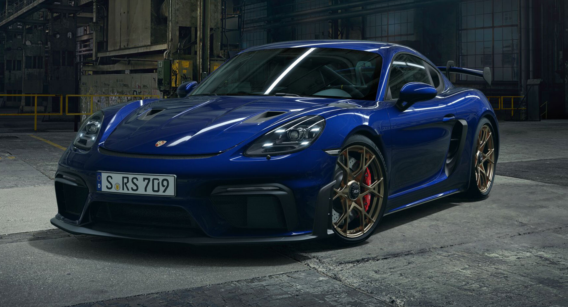 Porsche-Cayman-GT4-RS-1a